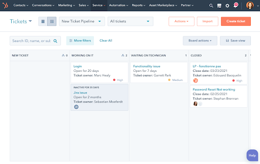 Screenshot showing HubSpot’s support ticket system’s pipeline feature